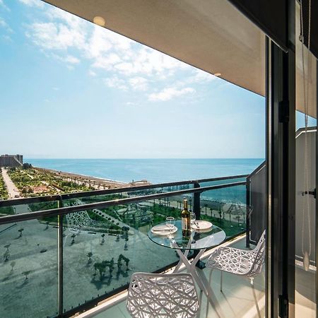 Your Beach Tower Batumi Exterior photo