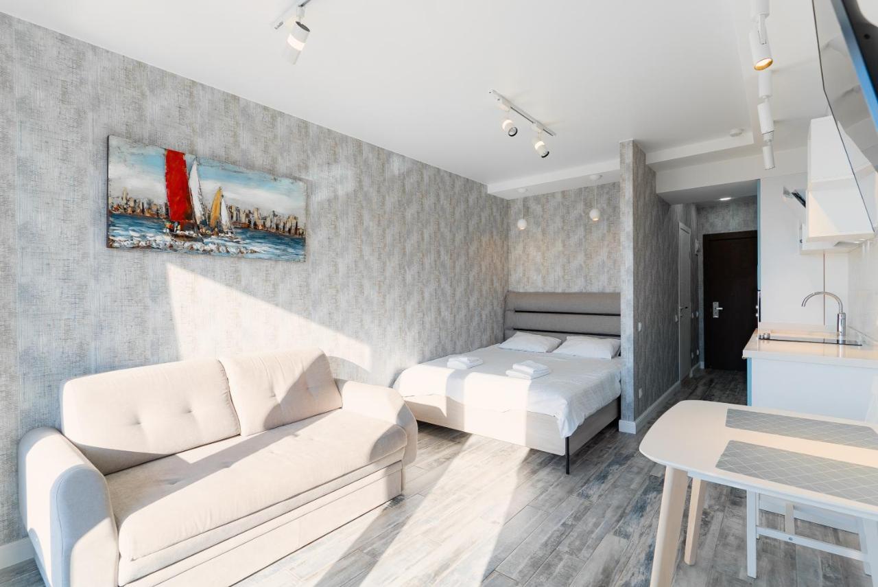 Your Beach Tower Batumi Exterior photo