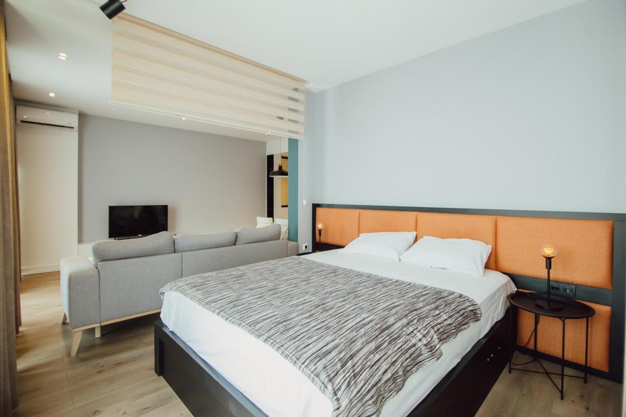 Your Beach Tower Batumi Exterior photo