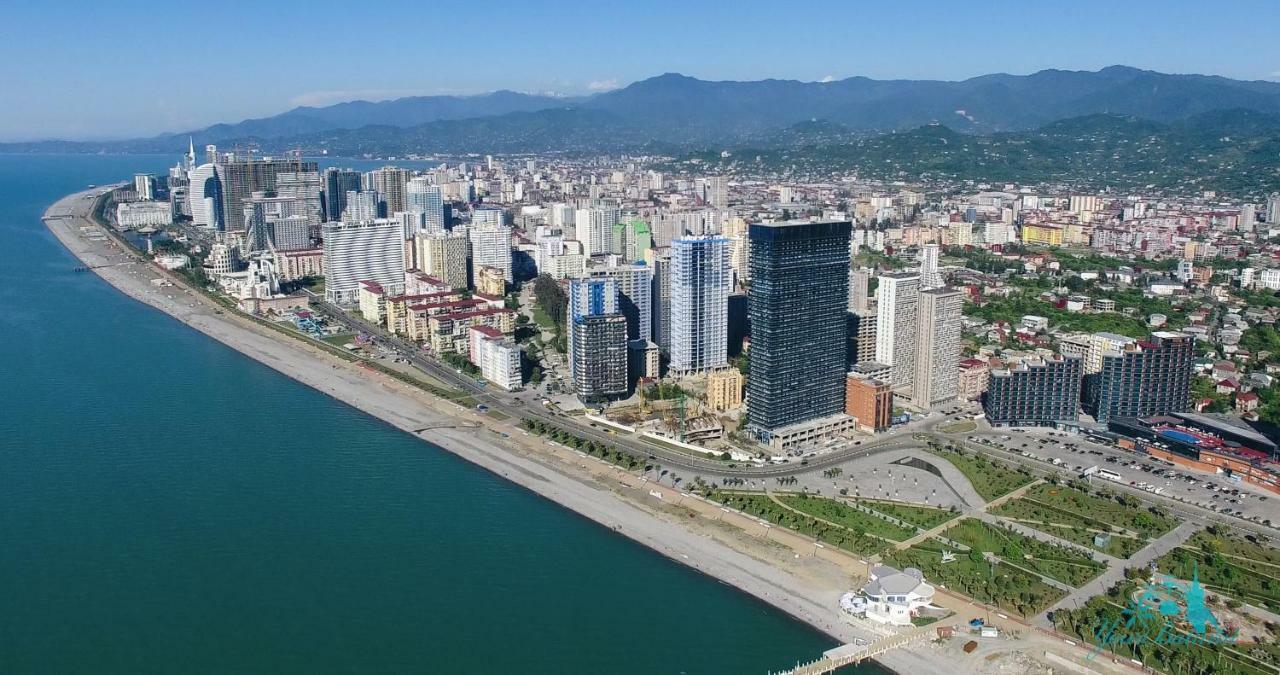 Your Beach Tower Batumi Exterior photo