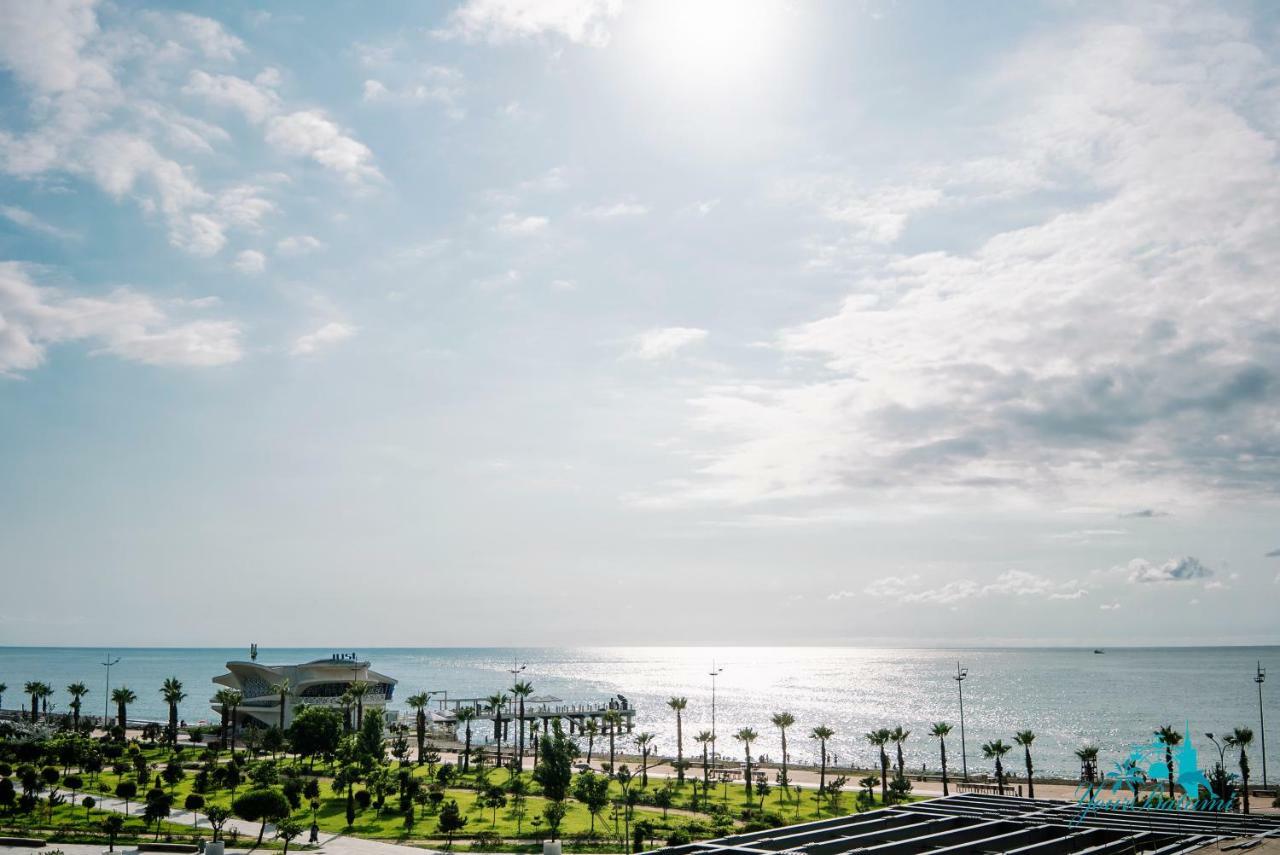 Your Beach Tower Batumi Exterior photo